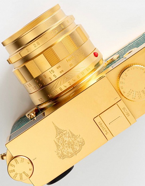 Прикрепленное изображение: gold-plated-Leica-M10-P-Royal-Thai-limited-edition-camera-5.jpg